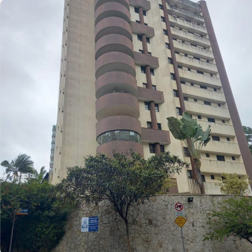 Fachada do Condomínio Flamboyant na Vila Andrade